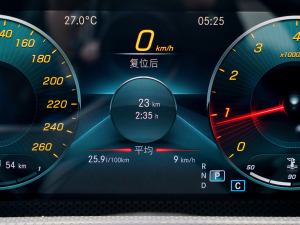 2022��Ŀ� CLA 200 4MATIC �п؅^(q��)