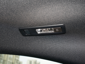 2022��Ŀ� CLA 200 4MATIC �п؅^(q��)