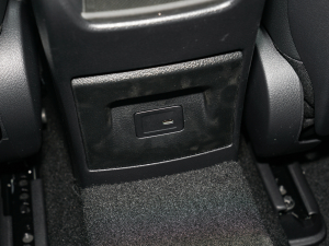 2022��Ŀ� CLA 200 4MATIC �п؅^(q��)