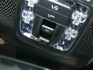 2022Ŀ CLA 200 п؅^