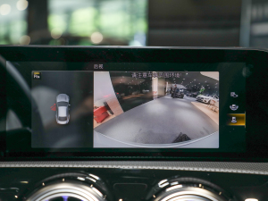 2022Ŀ CLA 200 п؅^