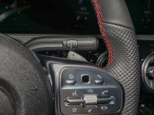 2022Ŀ CLA 200 п؅^