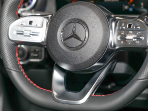 2022Ŀ CLA 200 п؅^