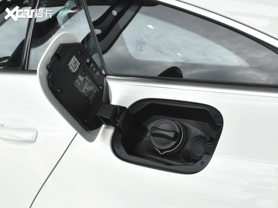 2022��YCLA�C��܇ CLA 200 �C��܇