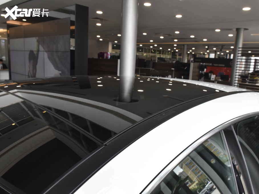 2022��YCLA�C��܇ CLA 200 �C��܇