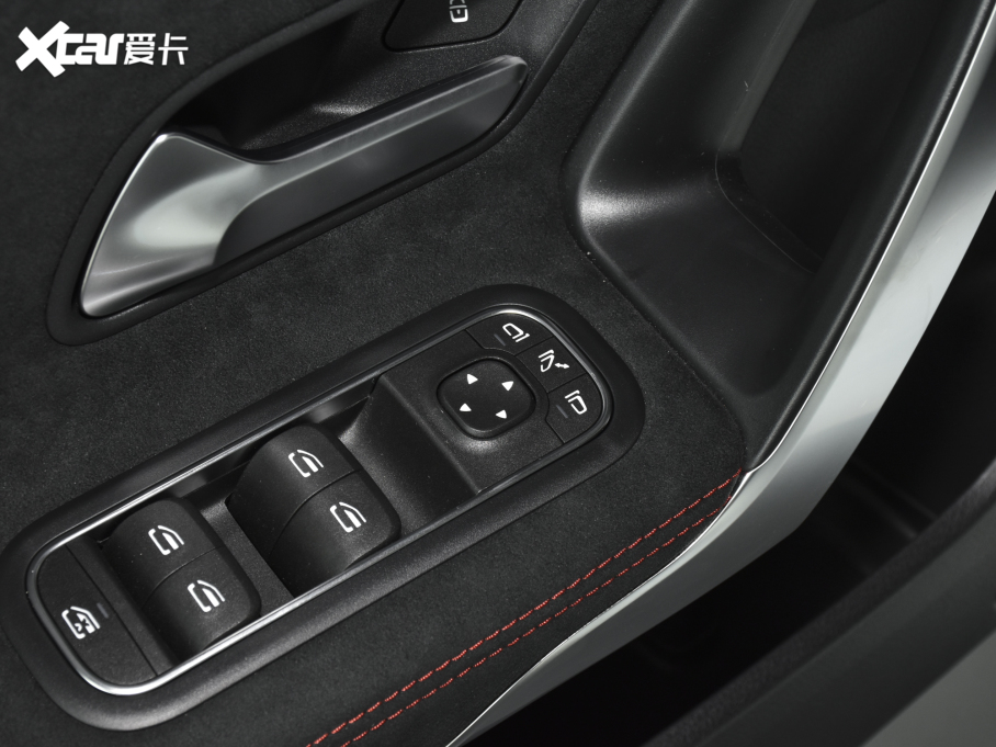 2022��YCLA�C��܇ CLA 200 �C��܇