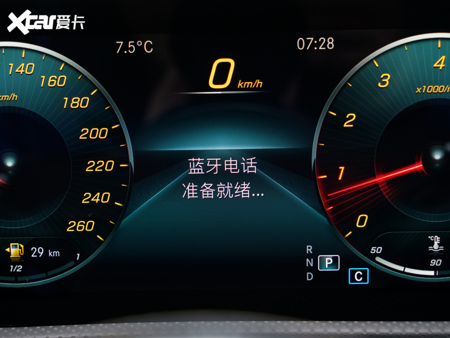 2022��YCLA�C��܇ CLA 260 4MATIC �C��܇