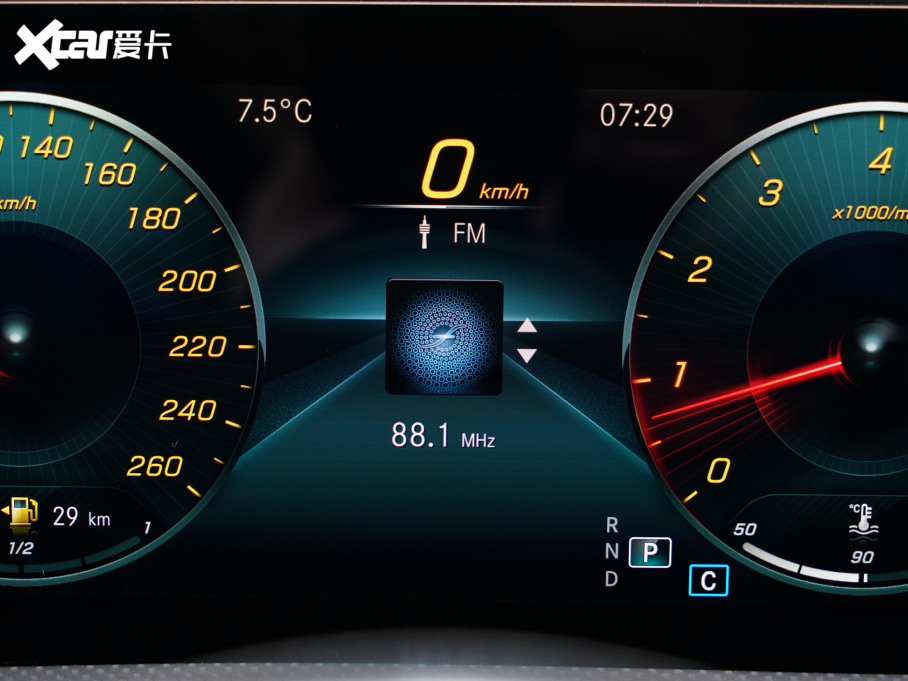 2022��YCLA�C��܇ CLA 260 4MATIC �C��܇