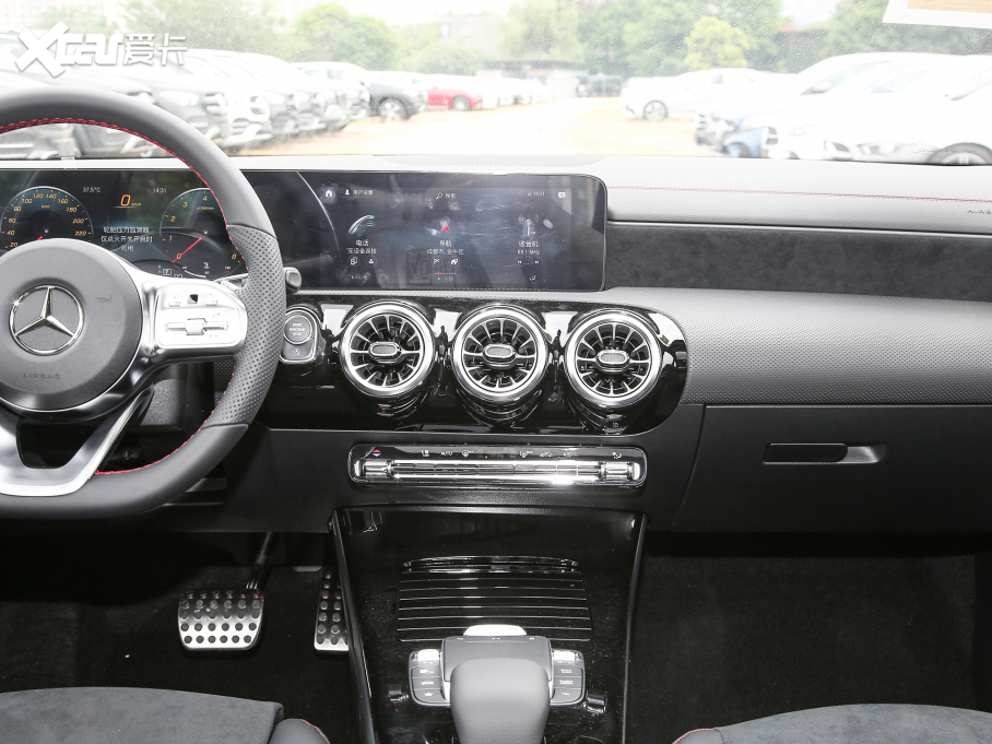 2022��YCLA�C��܇ �Ŀ� CLA 200 �C��܇