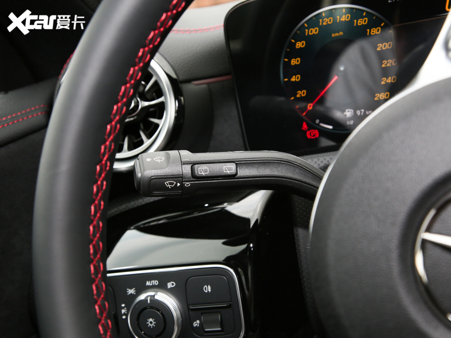 2022��YCLA�C��܇ �Ŀ� CLA 200 �C��܇