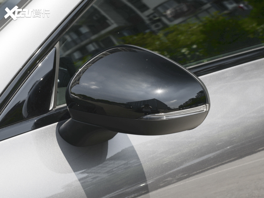 2022��YCLA�C��܇ �Ŀ� CLA 260 4MATIC �C��܇