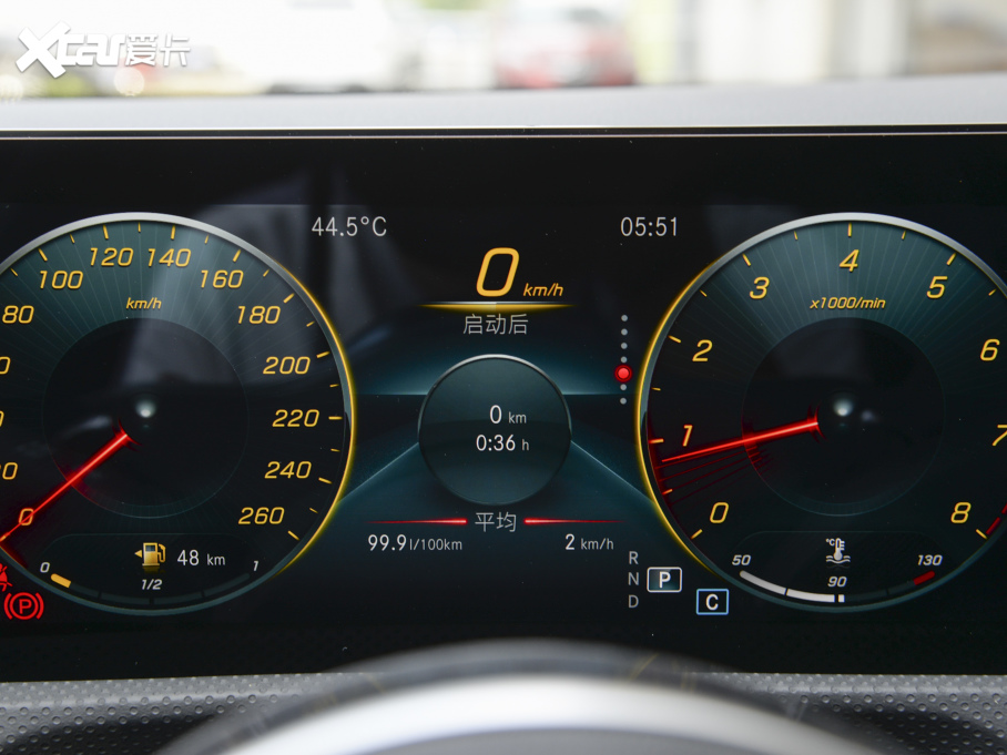 2022��YCLA�C��܇ �Ŀ� CLA 260 4MATIC �C��܇