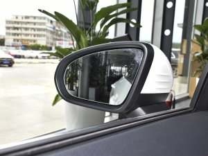 2022��CLA 200 �C��܇ �������^