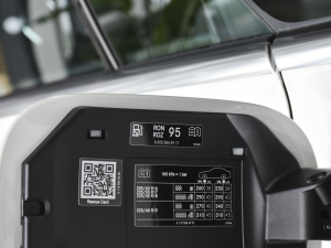 2022��CLA 200 �C��܇ �������^