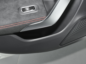 2022��CLA 200 �C��܇ ���T������g