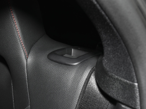 2022��CLA 200 �C��܇ ���g����