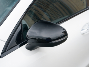 2022��CLA 260 4MATIC �C��܇ ��ҕ�R