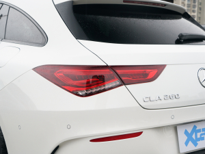 2022��CLA 260 4MATIC �C��܇ β��