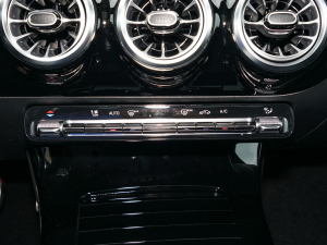 2022��CLA 260 4MATIC �C��܇ ���{(di��o)�{(di��o)��(ji��)