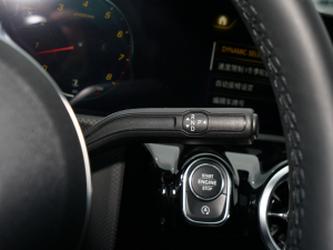 2022��CLA 260 4MATIC �C��܇ �Q���U