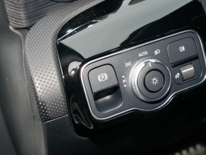 2022��CLA 260 4MATIC �C��܇ �v܇�Ƅ�(d��ng)��