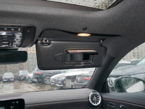 2022��CLA 260 4MATIC �C��܇ ��ꖰ壨�ң�