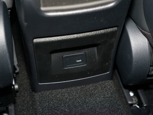 2022��CLA 260 4MATIC �C��܇(ch��) �п؅^(q��)