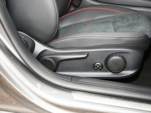 2022��Ŀ� CLA 200 �C��܇ ���g����