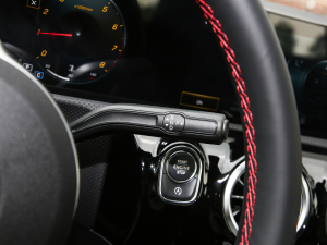 2022��Ŀ� CLA 200 �C��܇ �п؅^(q��)