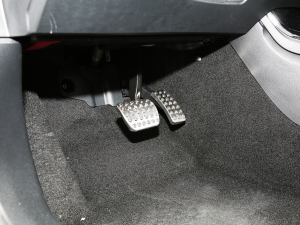 2022��Ŀ� CLA 200 �C��܇ �п؅^(q��)