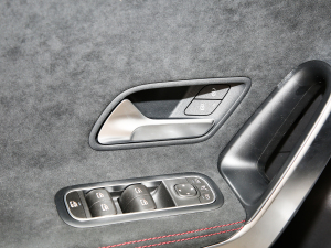 2022��Ŀ� CLA 200 �C��܇ �п؅^(q��)