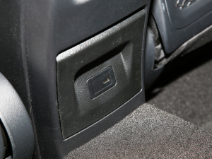 2022��Ŀ� CLA 200 �C��܇ �п؅^(q��)