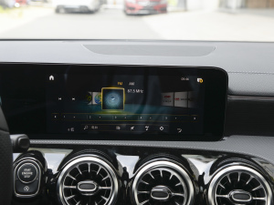 2022��Ŀ� CLA 260 4MATIC �C��܇ �п؅^