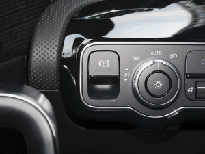 2022��Ŀ� CLA 260 4MATIC �C��܇ �v܇�Ƅ���