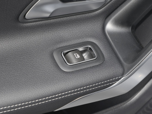 2022��Ŀ� CLA 260 4MATIC �C��܇ ����܇�����ƅ^(q��)