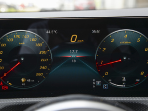 2022��Ŀ� CLA 260 4MATIC �C��܇ �п؅^