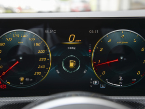 2022��Ŀ� CLA 260 4MATIC �C��܇ �п؅^