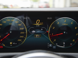 2022��Ŀ� CLA 260 4MATIC �C��܇ �п؅^