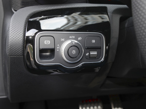 2022��Ŀ� CLA 260 4MATIC �C��܇ �п؅^