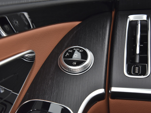 2022S 400 L ̄(w) п؅^(q)