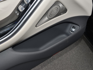 2022Ŀ S 400 L A ǰTg