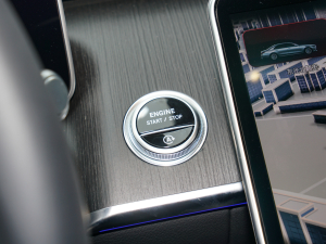 2022Ŀ S 400 L ̄(w) п؅^(q)