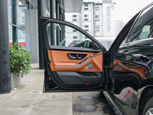 2022Ŀ S 500 L 4MATIC {λ܇T