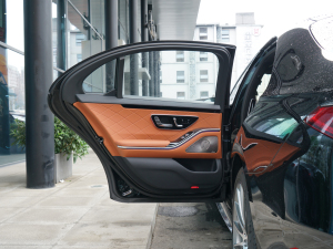 2022Ŀ S 500 L 4MATIC ܇T