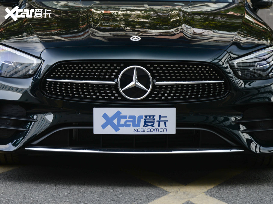 2023��YE���p�T E 260 �I��܇