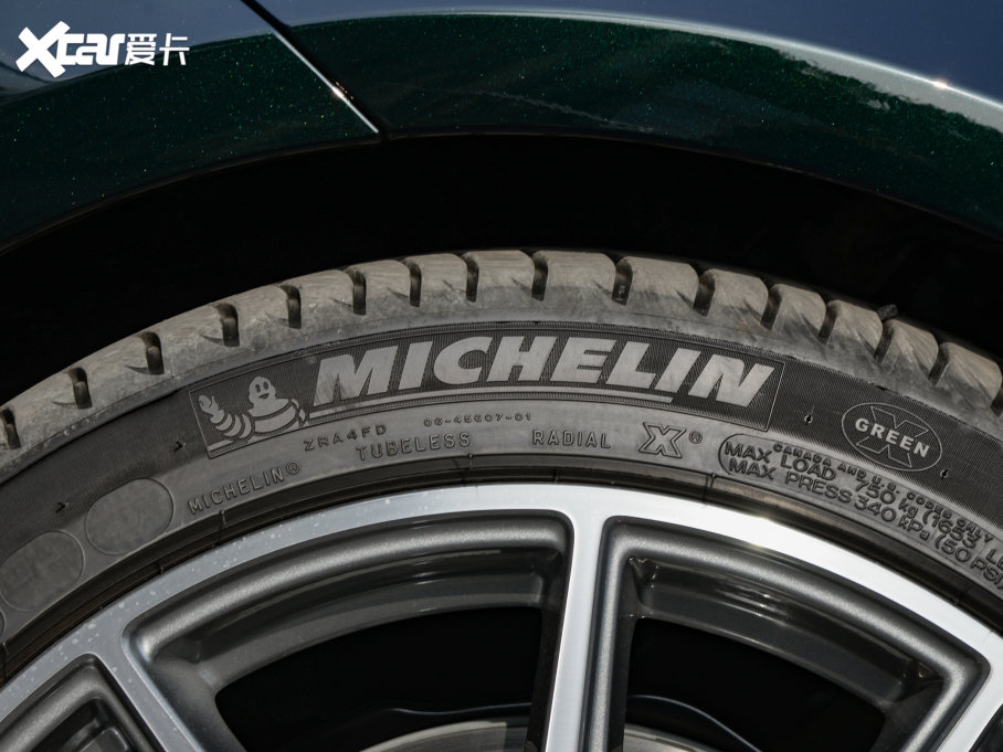 2023��YE���p�T E 260 �I��܇