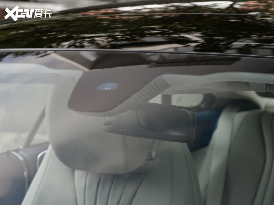 2023��YE��(j��)�p�T(m��n) E 260 �I��܇