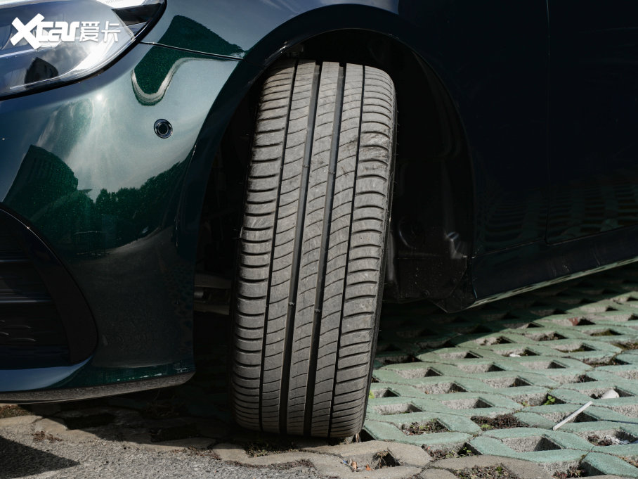 2023��YE���p�T E 260 �I��܇