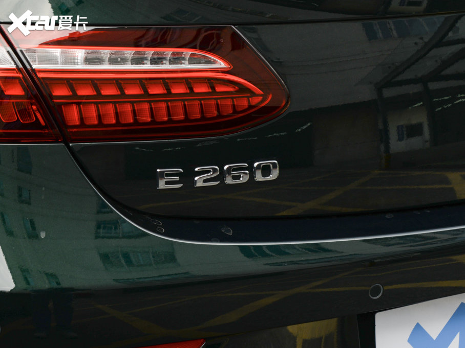 2023��YE���p�T E 260 �I��܇