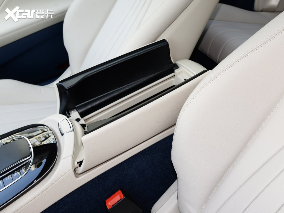 2023��YE��(j��)�p�T E 260 �I��܇